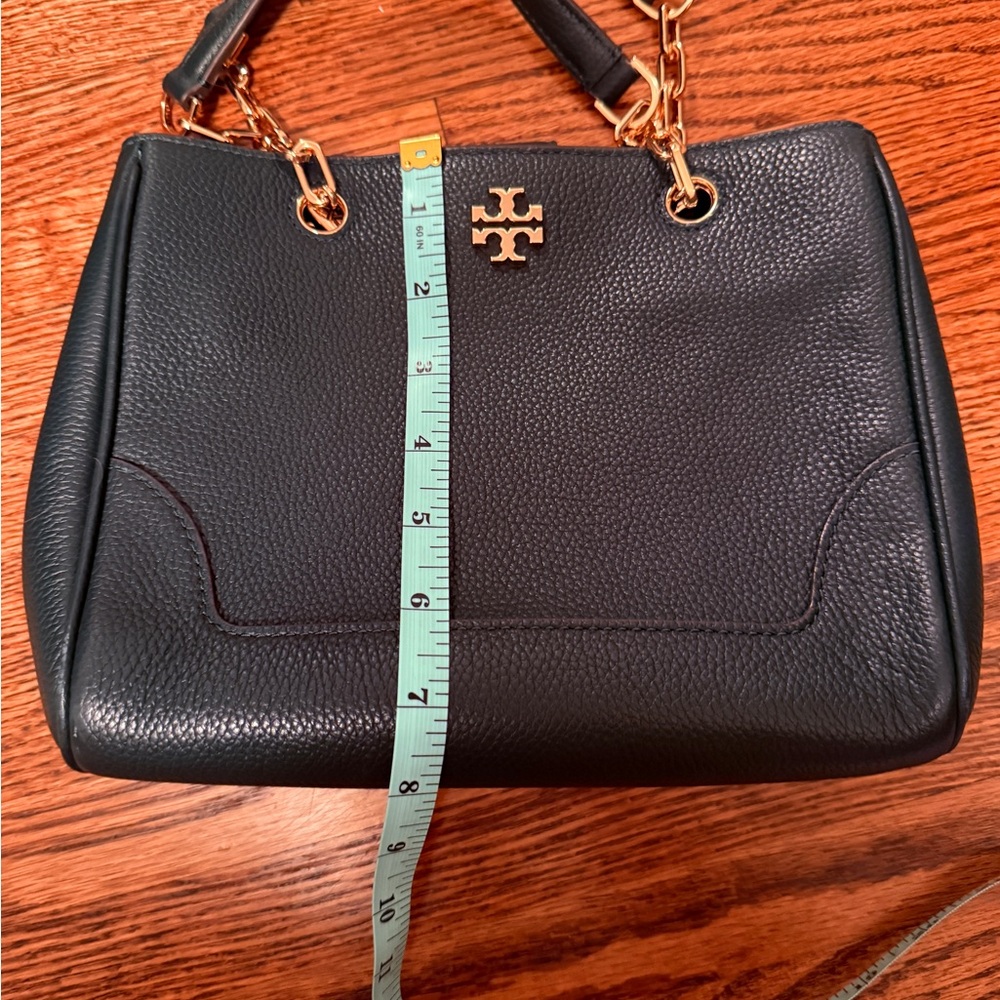 Tory Burch Carson Leather Convertible Bag - Picture 8 of 10